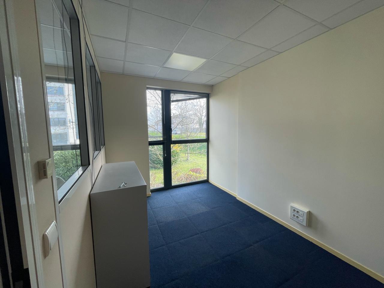 Bureau Tours 64m² Location bureau Tours Indre-et-Loire OLBUR2314716 2